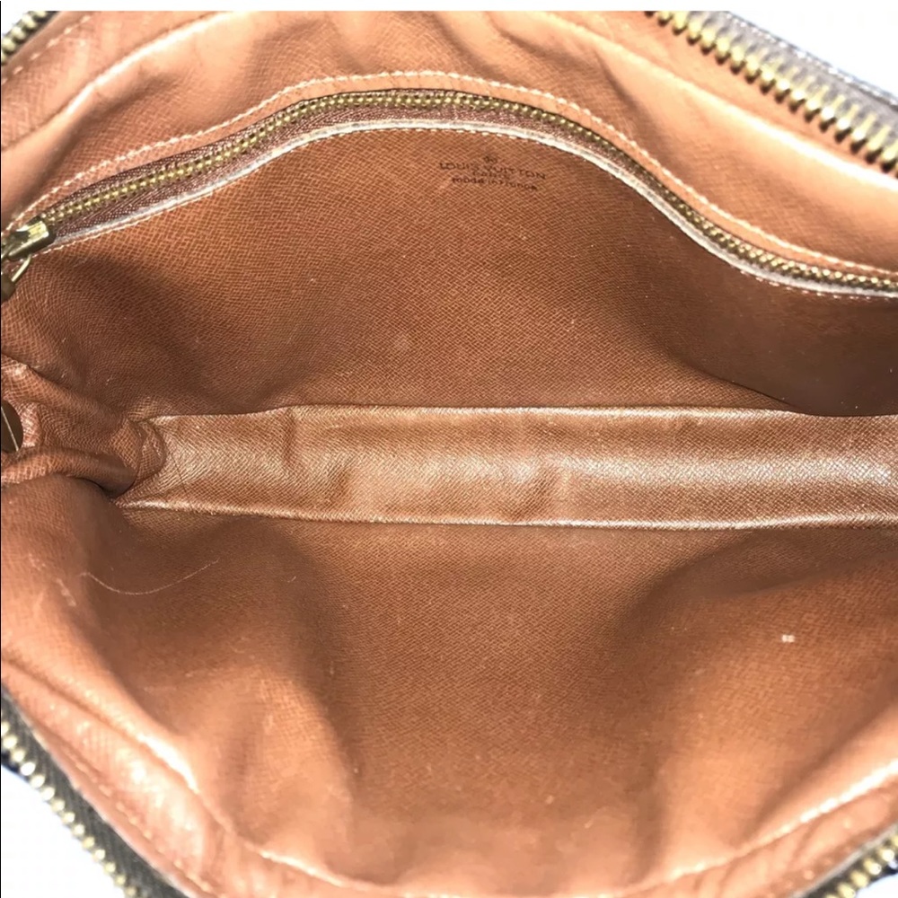 authentic LV Monogram Marly Dragonne GM Clutch - Picture 8 of 14